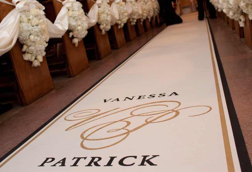 Article: The Massive Impact of Customized Aisle Runners
Photography: Josh Lynn Photography
Read More:
http://www.insideweddings.com/news/planning-design/the-massive-impact-of-customized-aisle-runners/1231/