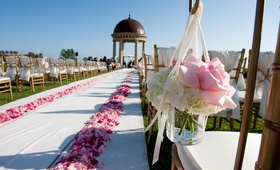 Pink and White Alfresco Ceremony
Photography: Barber Photography
Read More:
http://www.insideweddings.com/weddings/pink-white-summer-wedding-at-the-resort-at-pelican-hill/314/ The Resort at Pelican Hill outdoor rotunda
