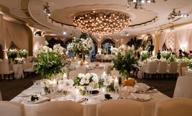 Garden Motif in Ballroom
Photography: John Solano Photography
Read More:
http://www.insideweddings.com/weddings/an-opulent-garden-ceremony-ballroom-reception-in-beverly-hills/986/ Wedding reception Beverly Hills Hotel with indoor garden motif theme greenery white flowers