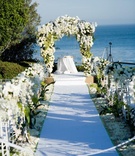 White Oceanfront Ceremony Décor
Photography: Jay Lawrence Goldman Photography
Read More:
http://www.insideweddings.com/weddings/glamorous-oceanside-wedding-at-a-malibu-estate/253/ Jewish ceremony design with white flowers