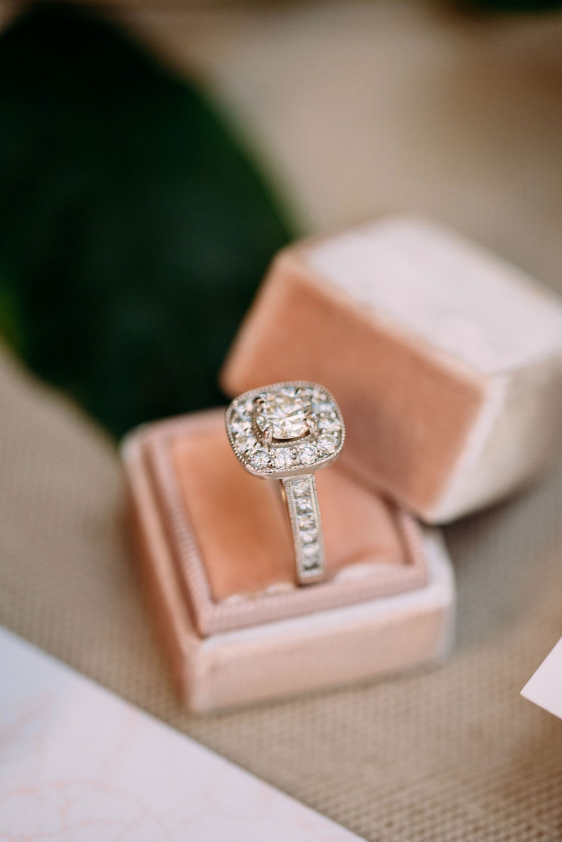 Halo Engagement Ring in Pink Velvet Box
Photography: Ashley Paige Photography
Read More:
http://www.insideweddings.com/weddings/elegant-outdoor-fall-wedding-at-a-rustic-chic-venue-in-malibu/1244/ wedding ring engagement ring displayed in velvet blush mrs box diamonds on band and halo