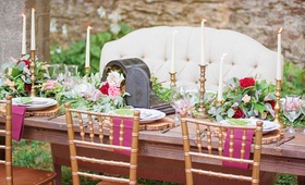 Rustic Tablescape with Vintage Centerpiece
Photography: Delaney Dobson
Read More:
http://www.insideweddings.com/weddings/alfresco-celtic-inspired-wedding-styled-shoot-with-rustic-details/858/ rustic tablescape gray mailbox vintage centerpiece gold candles foliage runner celtic wedding