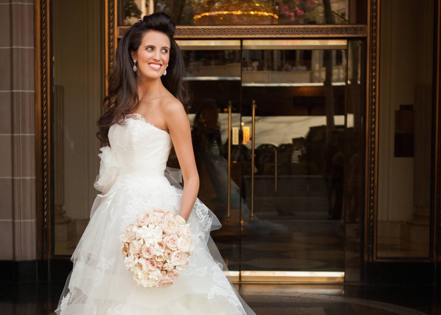 Bridal Portrait by Jay Lawrence Goldman
Article: How to Help Your Photographer Make You Look Amazing
Photography: Jay Lawrence Goldman Photography
Read More:
http://www.insideweddings.com/news/expert-advice/how-to-help-your-photographer-make-you-look-amazing/1912/ This beautiful bride held her fall destination wedding in Beverly Hills, California.