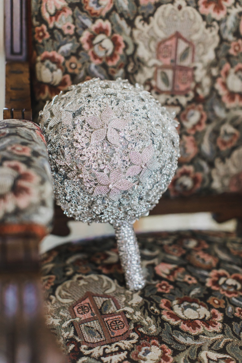 Crystal No-Flower Wedding Bouquet
Photography: Brian Bossany Photography
Read More:
http://www.insideweddings.com/weddings/luxurious-heaven-inspired-royal-wedding-celebration-in-minneapolis/1333/ bridal bouquet made of swarovski crystals flower design but no fresh flowers