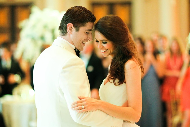 Brandon Dubinsky Dance
Photography: Donna Newman Photography
Read More:
http://www.insideweddings.com/weddings/brenna-mcguire-and-brandon-dubinsky/427/ first dance between brandon dubinsky and wife brenna
