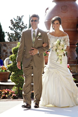 tuscan style wedding dresses