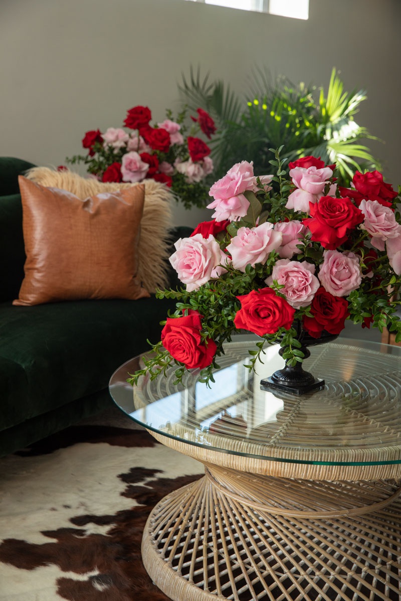 Red and Pink Roses
Photography: Collin Pierson Photography
Read More:
http://www.insideweddings.com/weddings/equestrian-themed-bridal-shower-inspired-by-the-kentucky-derby/1326/ small arrangement of pink roses and red roses on glass top wicker woven tables
