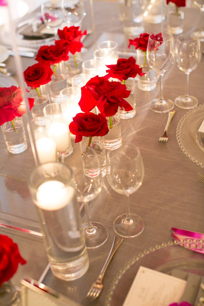 Reception Décor Photos Tablescape, Single Red Roses in Vases Inside