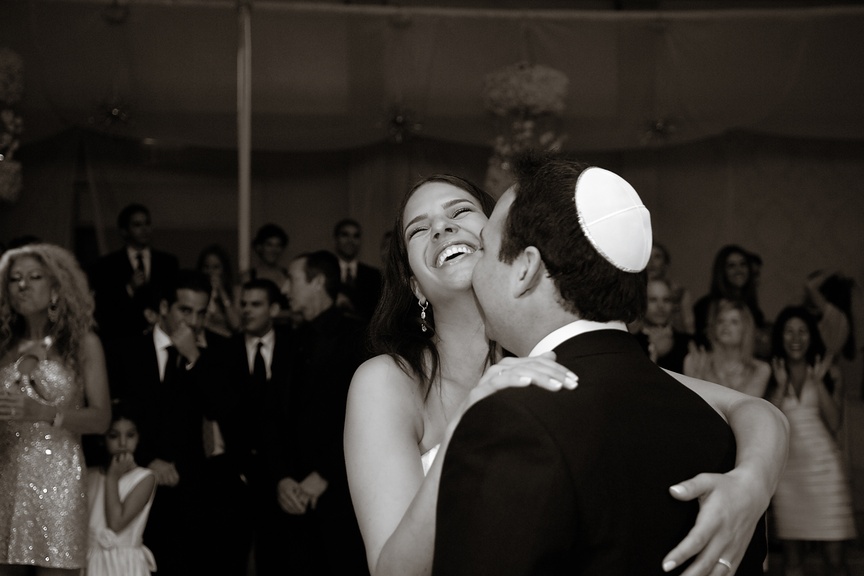 Article: 9 Special Moments Caught by Wedding Photogs
Photography: Elizabeth Monge Photography
Read More:
http://www.insideweddings.com/news/planning-design/9-special-moments-caught-by-wedding-photogs/1173/