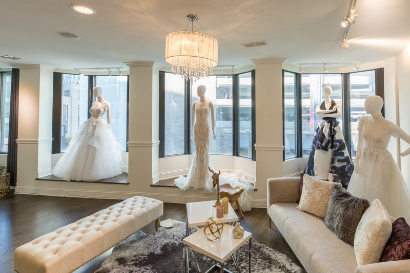 Dimitra's Bridal Chicago
Photography: Collin Pierson Photography
Read More:
http://www.insideweddings.com/biz/dimitras-bridal-couture-chicago/8705/ Chicago's premier couture bridal salon located in the heart of Chicago's fashion district and member