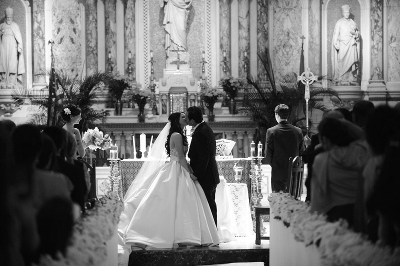 Church Wedding Ceremony
Photography: Justin Marantz
Read More:
http://www.insideweddings.com/weddings/unforgettable-miami-wedding-with-acrobats-tiger-cubs-fireworks/437/ Black and white photo of Gesu Catholic Church wedding