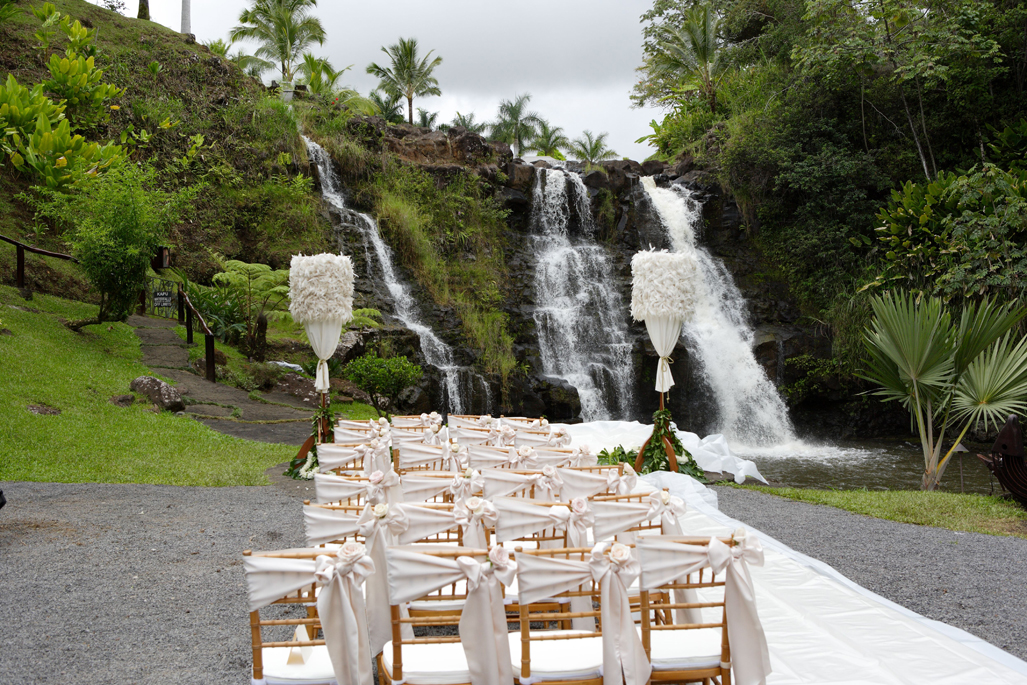 Hawaii Weddings Inspiration For a Tropical Celebration Inside Weddings