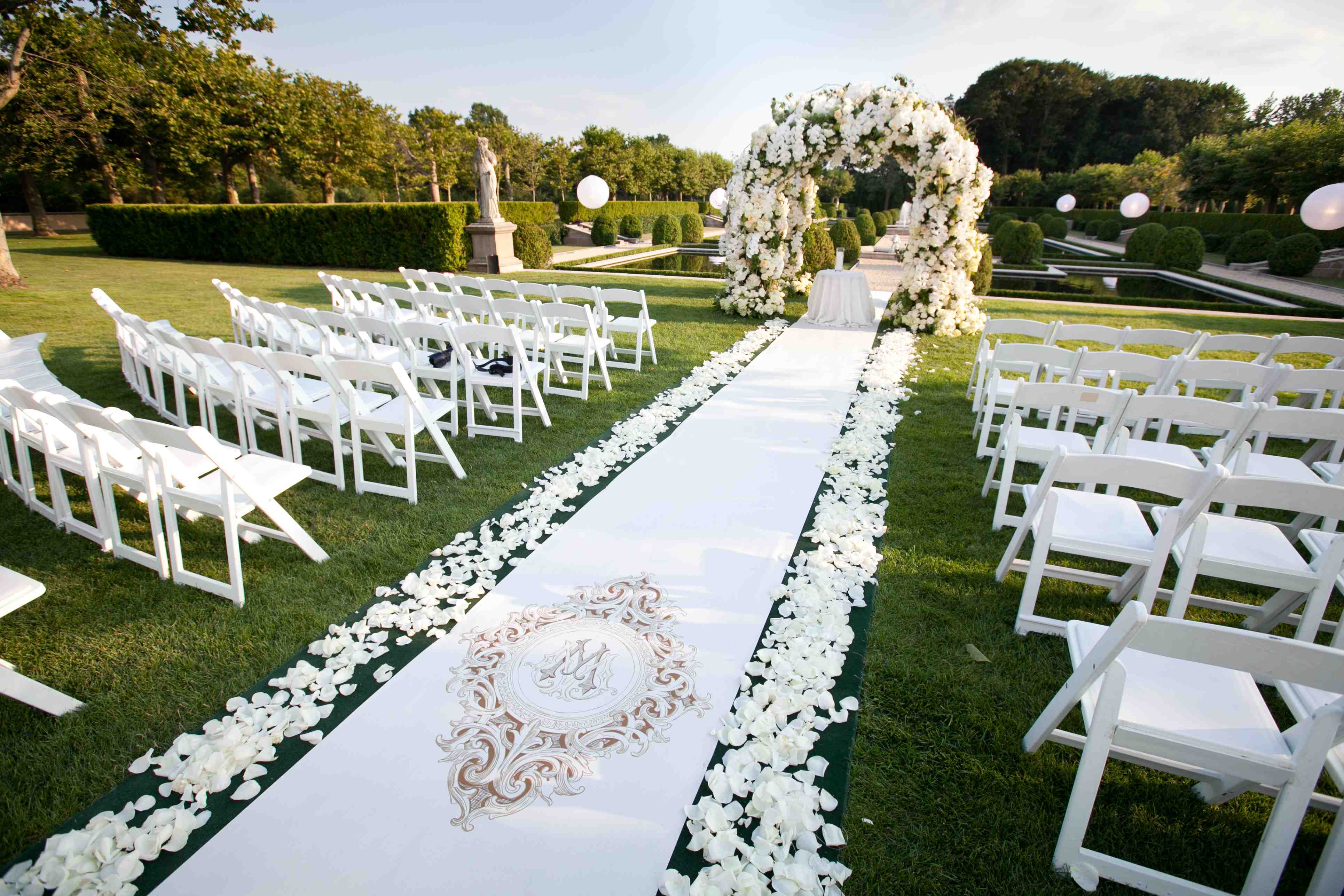 Outdoor Wedding Ideas: Tips from the Experts - Inside Weddings