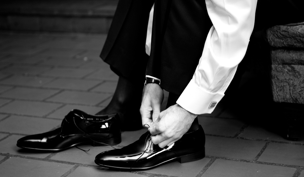 groom with sneakers