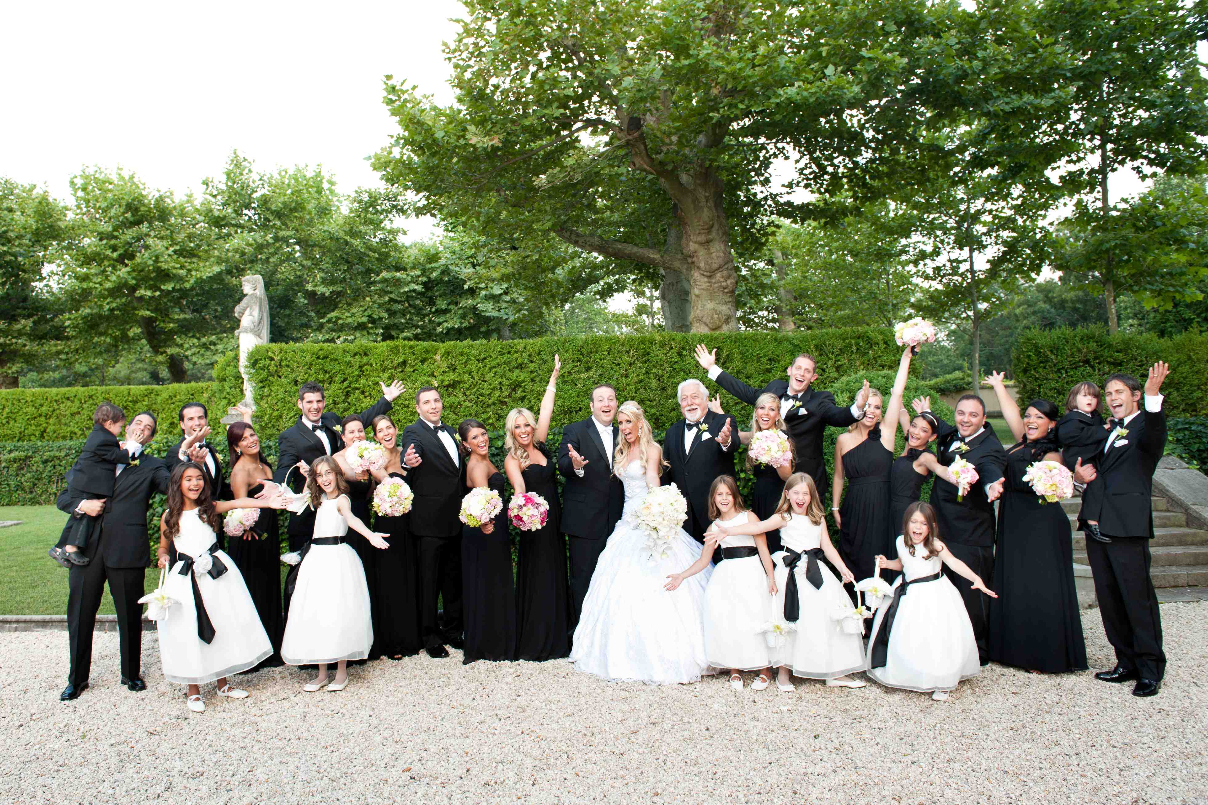 fun wedding party photos