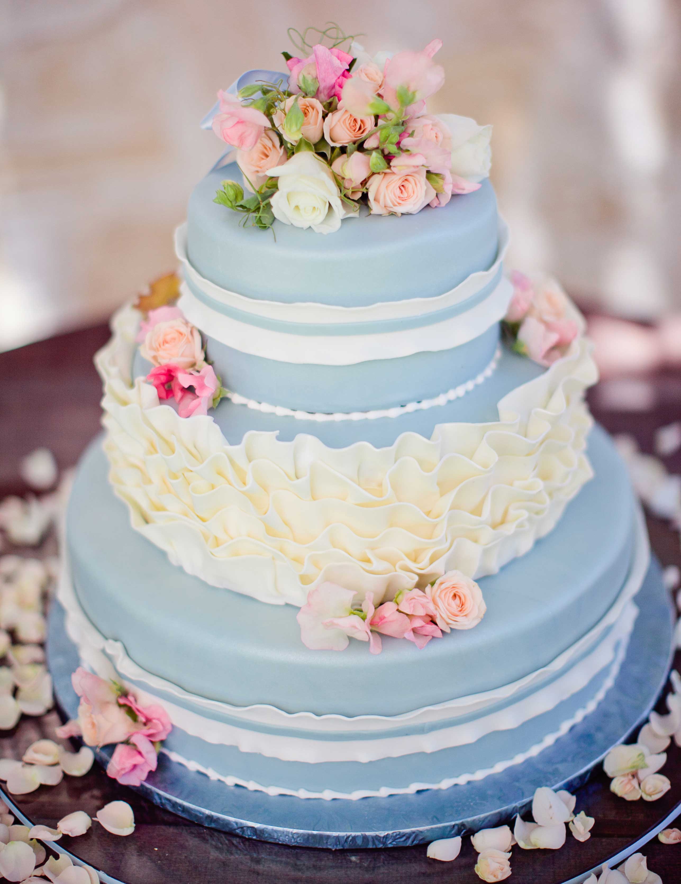 Wedding Cake Ideas: Nontraditional Wedding Cake ...