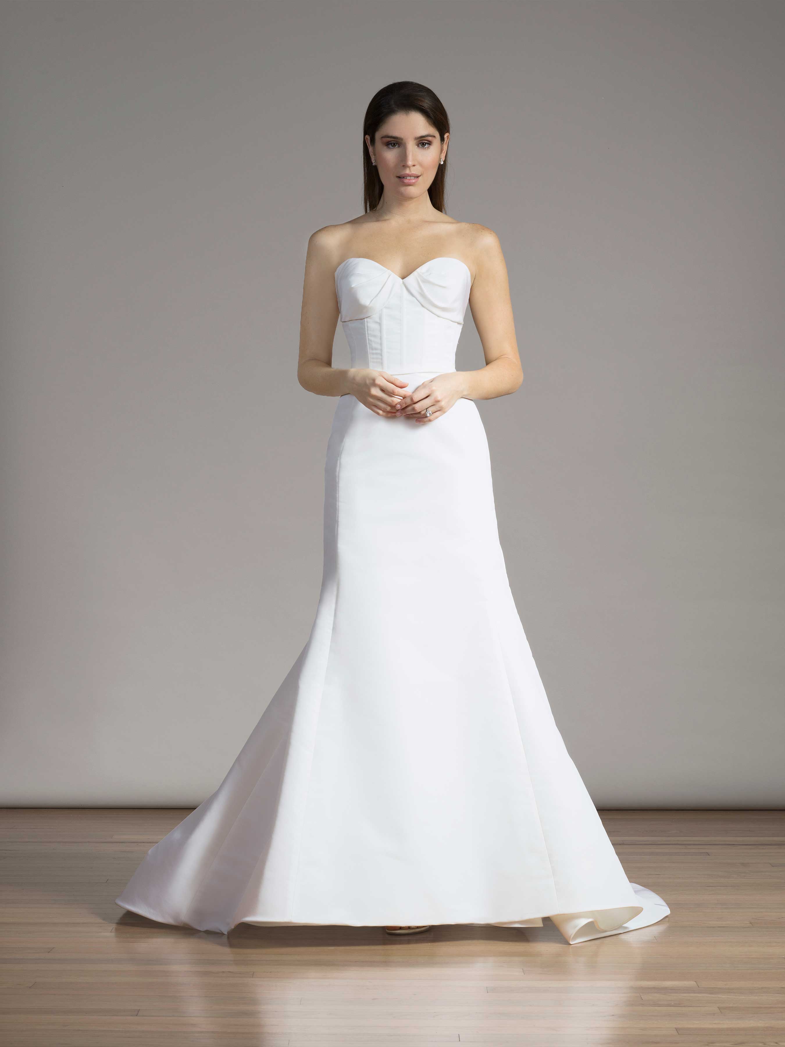  Simple  Wedding  Dresses  Classic Designer Bridal  Gown  