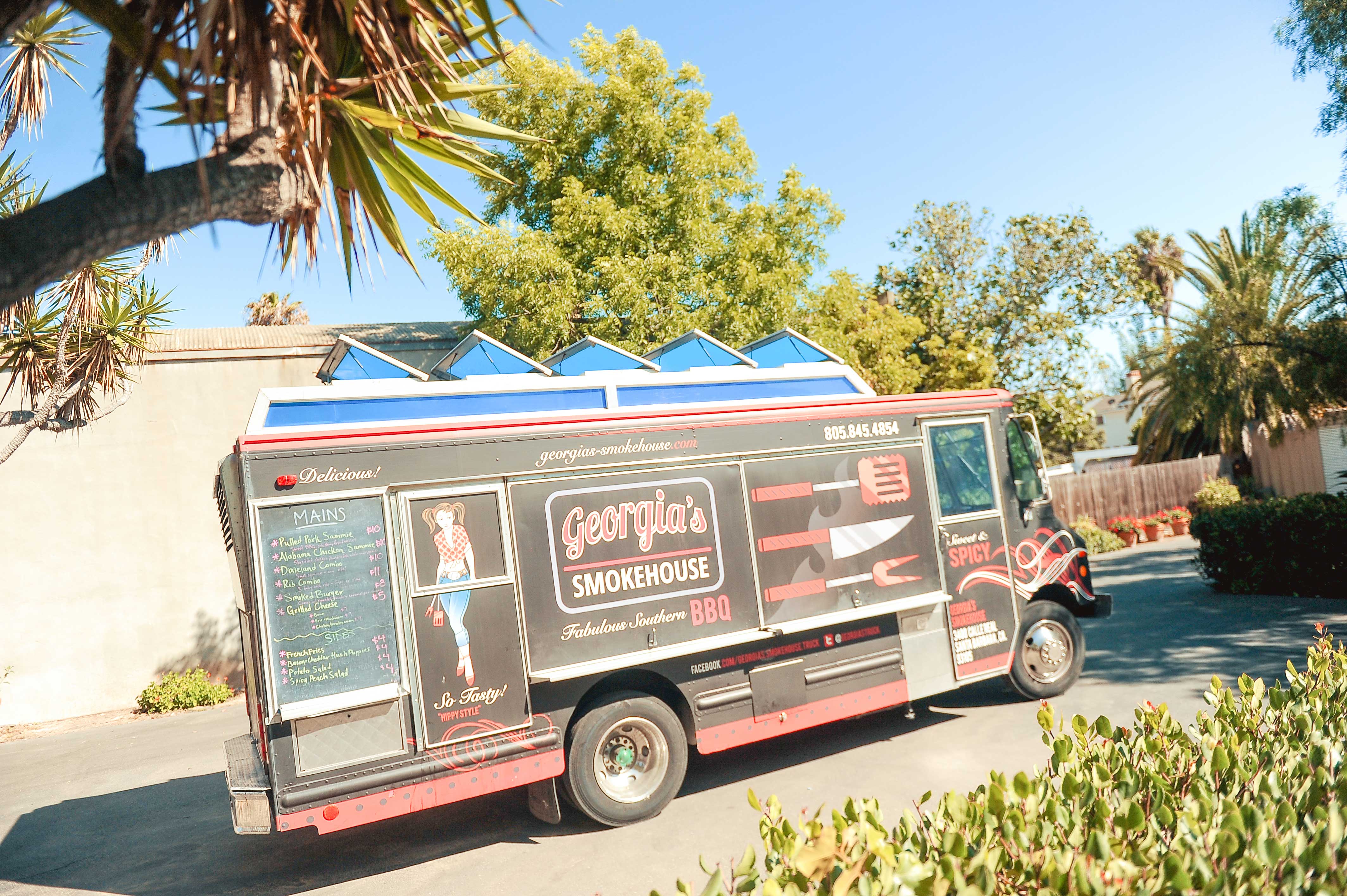 Should You Have A Food Truck At Your Wedding Inside Weddings