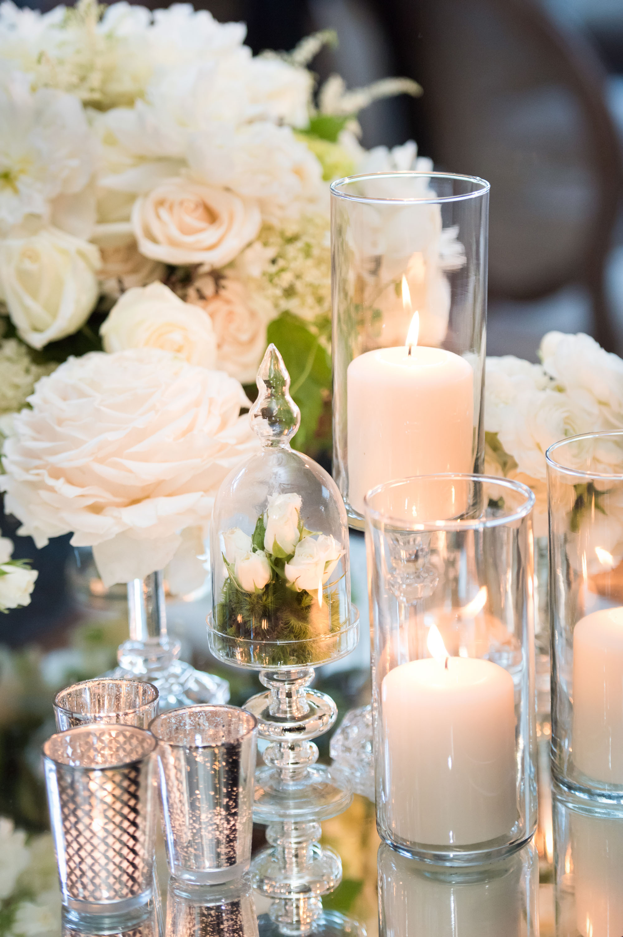 How to Incorporate Candlelight in Your Wedding Décor