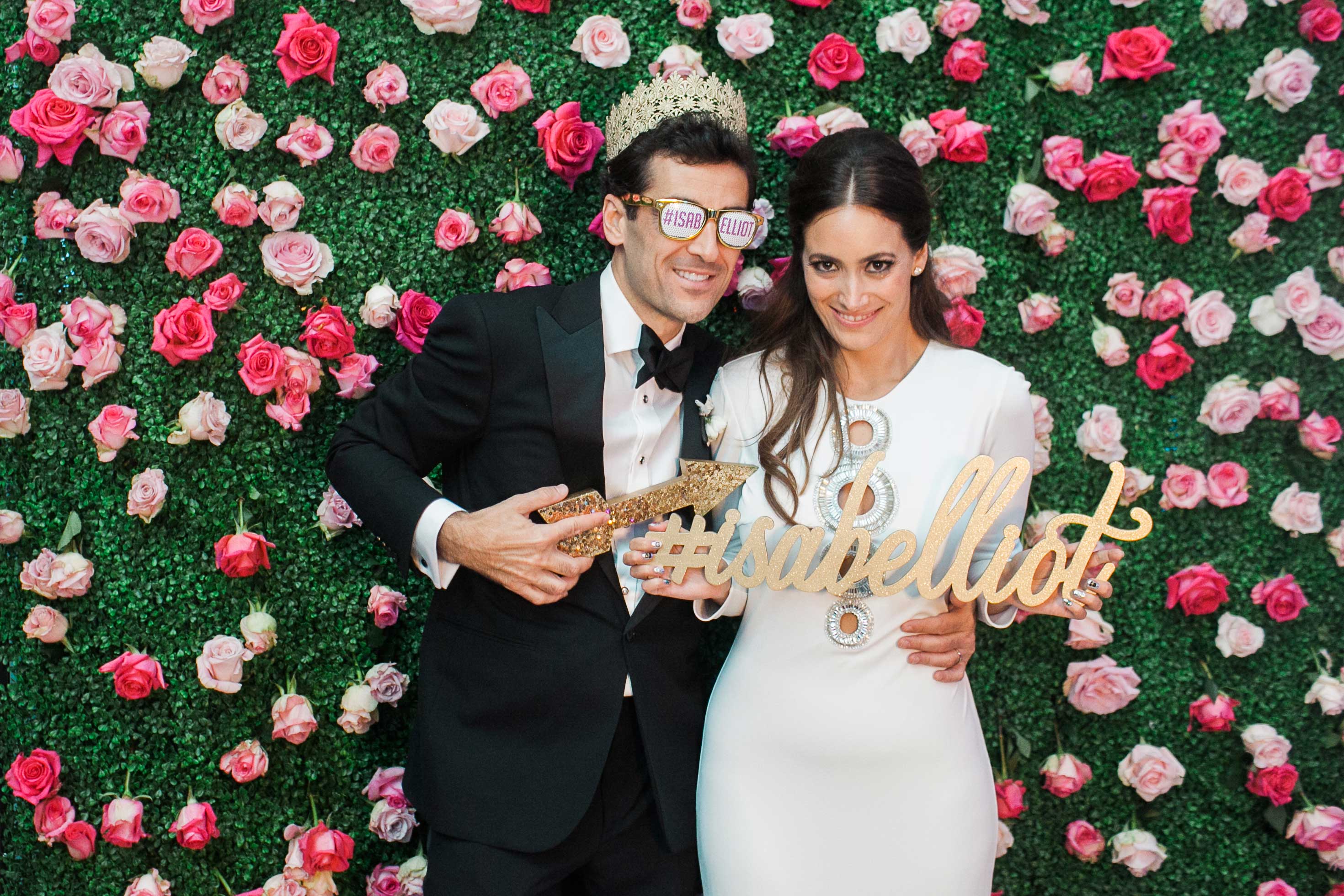 Wedding Reception Entertainment: Photo Booth Trends - Inside Weddings