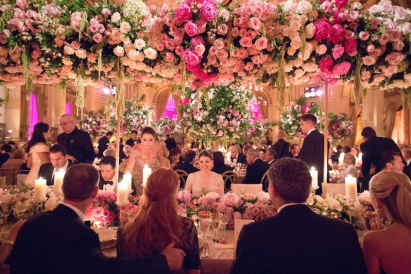 Guest Etiquette Tips For The Reception Inside Weddings