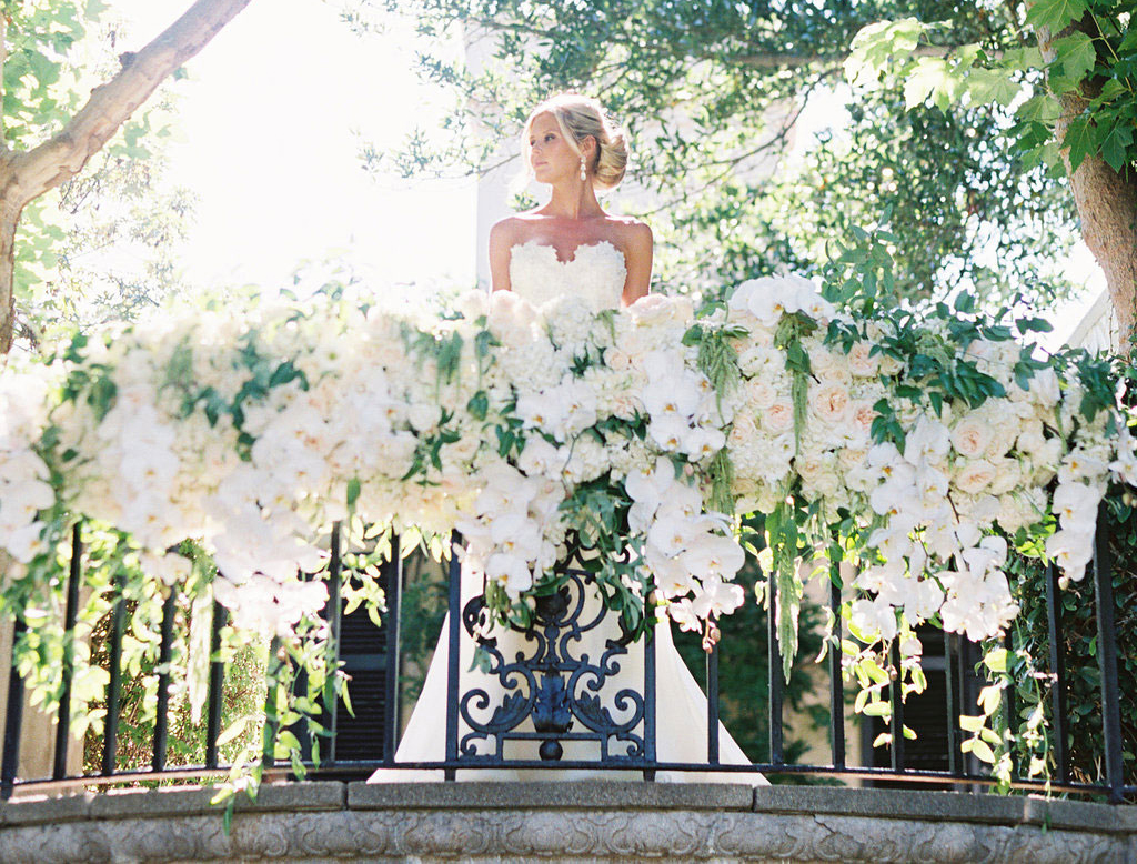 How To Make A Grand Entrance At Your Wedding Inside Weddings